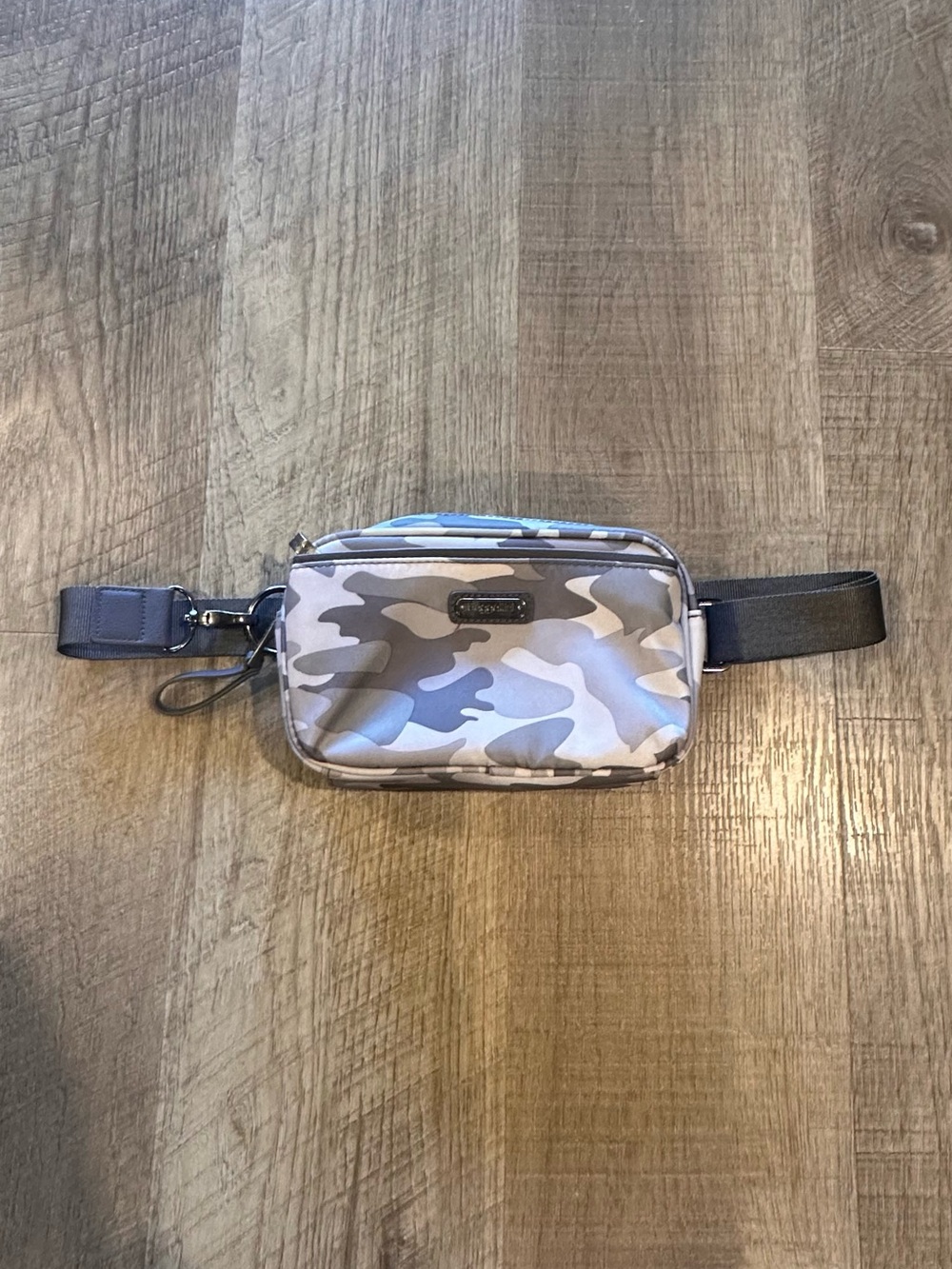 Baggallini Gray Camouflage Convertible Belt Bag / Crossbody Fanny Pack